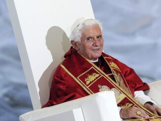 Papa Ratzinger Benedicto XVI Canalización al Espíritu por el Grupo Tetra-El Personajes Trascendentes