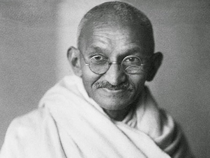Entrevista al Espíritu de Mahatma Gandhi por Grupo Tetra-El